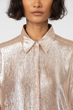 Cargar imagen en el visor de la galería, Camisa VAR peach