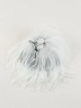 Cargar imagen en el visor de la galería, Broche PLUMA ice