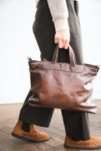 Cargar imagen en el visor de la galería, Bolso CITY TOWN marrón