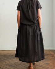 Cargar imagen en el visor de la galería, Blusa OLLIE antracita