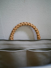 Cargar imagen en el visor de la galería, Bolso DUFFLE S ivory