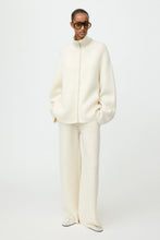 Cargar imagen en el visor de la galería, Chaqueta DOUBLE blanco
