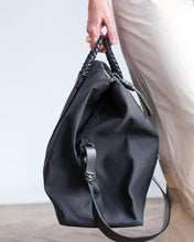 Cargar imagen en el visor de la galería, Bolso DUFFLE L negro
