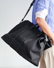 Cargar imagen en el visor de la galería, Bolso DUFFLE L negro
