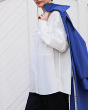 Cargar imagen en el visor de la galería, Gabardina BAILEY cobalto
