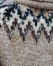 Cargar imagen en el visor de la galería, Chaqueta BECTOW gris
