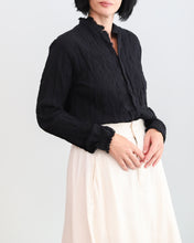 Cargar imagen en el visor de la galería, Blusa 6688 negro
