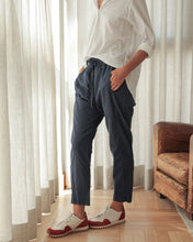Cargar imagen en el visor de la galería, Pantalón DRAPER navy
