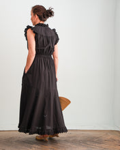 Cargar imagen en el visor de la galería, Vestido BRITTA negro
