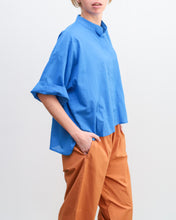 Cargar imagen en el visor de la galería, Blusa ISABELLA azulón
