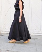 Cargar imagen en el visor de la galería, Vestido BRITTA negro

