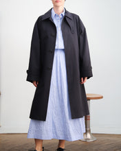 Cargar imagen en el visor de la galería, Gabardina BAILEY marino
