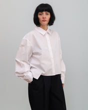 Cargar imagen en el visor de la galería, Camisa BOXY blanco
