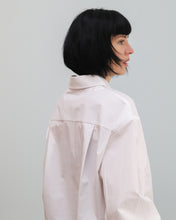 Cargar imagen en el visor de la galería, Camisa BOXY blanco
