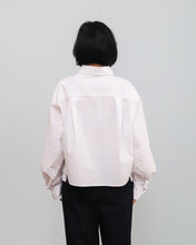 Cargar imagen en el visor de la galería, Camisa BOXY blanco
