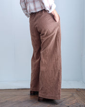 Cargar imagen en el visor de la galería, Pantalón CLAUDIA avellana
