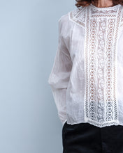 Cargar imagen en el visor de la galería, Blusa 215 blanco
