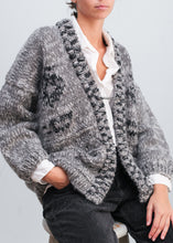 Cargar imagen en el visor de la galería, Chaqueta KIMONO gris
