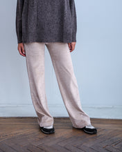 Cargar imagen en el visor de la galería, Pantalón FPA007 beige
