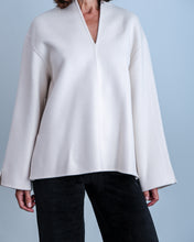 Cargar imagen en el visor de la galería, Top WOVEN ivory
