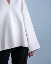 Cargar imagen en el visor de la galería, Top WOVEN ivory
