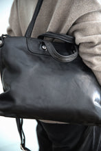 Cargar imagen en el visor de la galería, Bolso CITY TOWN negro
