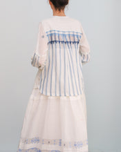 Cargar imagen en el visor de la galería, Blusa 40 stripes
