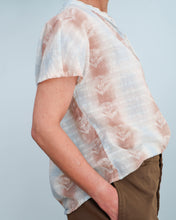 Cargar imagen en el visor de la galería, Blusa OLLIE sky
