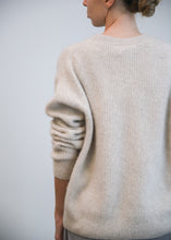 Cargar imagen en el visor de la galería, Jersey BOYFRIEND gris topo
