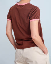 Cargar imagen en el visor de la galería, Camiseta FRANKIE marrón

