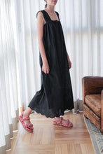 Cargar imagen en el visor de la galería, Vestido PALMA negro
