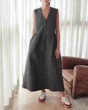 Cargar imagen en el visor de la galería, Vestido JUNGLE charcoal
