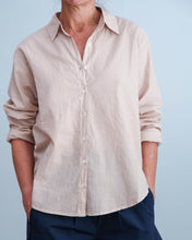 Cargar imagen en el visor de la galería, Camisa BOWIE beige
