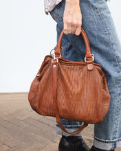 Cargar imagen en el visor de la galería, Bolso CONNIE caramel
