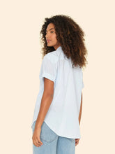 Cargar imagen en el visor de la galería, Camisa CHANNING sky
