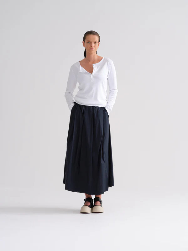 Falda 149 marino