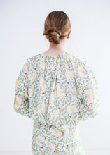 Cargar imagen en el visor de la galería, Blusa AVA green
