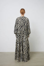 Cargar imagen en el visor de la galería, Vestido ISOLDA negro
