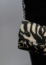 Cargar imagen en el visor de la galería, Bolso LULU S animal
