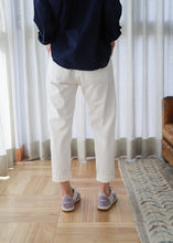Cargar imagen en el visor de la galería, Pantalón 8310 ivory
